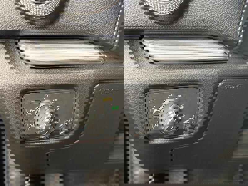 Image Audi ㍁匠潰瑲慢正⠠嘸⥆〨⸴〲㘱㸭) 35 TDI 2.0 150 Design Luxe S-tronic7 Full leds GPS Caméra Virtual Sièges cuir Régul Clim auto Gtie 1